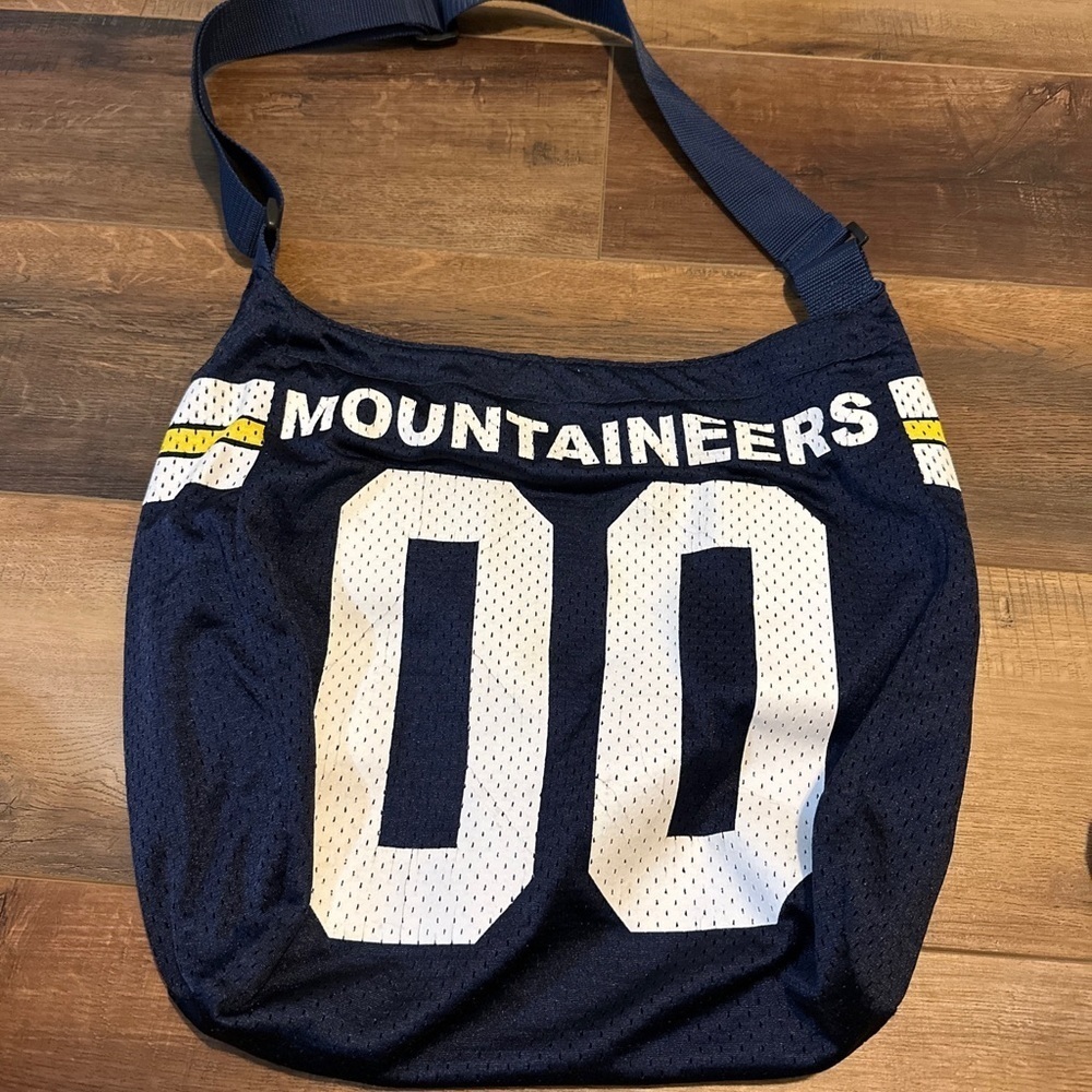 WEST VIRGINIA MOUNTAINEERS Purse‎ Football Jersey cross body NCAA Sewn logo